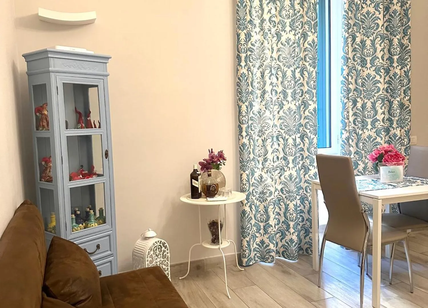 Bed & Breakfast Dea Suite Naples Italy