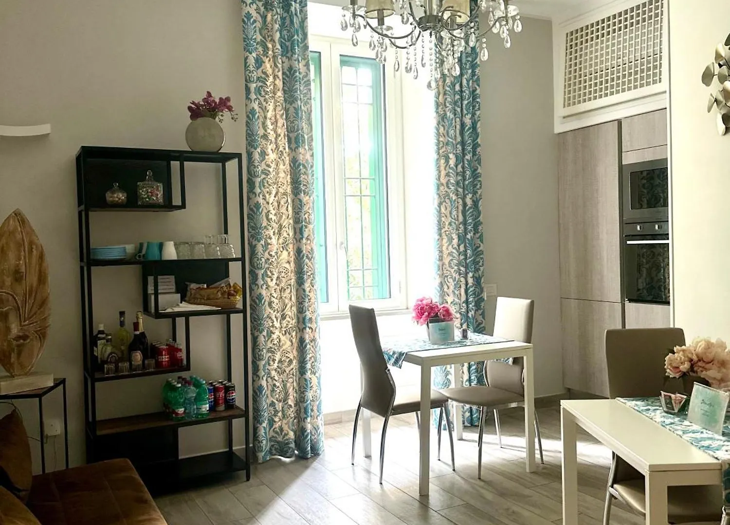 Bed & Breakfast Dea Suite Naples Italy